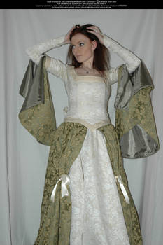 Cream and Green Individual 9