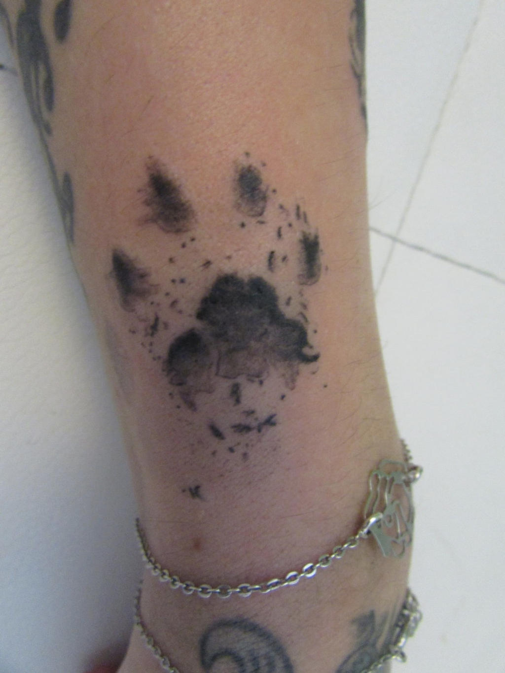 Tattoo Patte De Chat By Mllecalimero On Deviantart Tattoo Patte De Chat By Mllecalimero On Deviantart