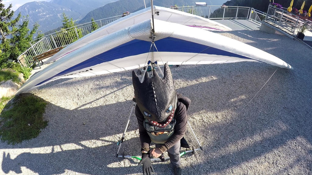 Toothless in the air 3 by TASTEOFCHANGE on DeviantArt