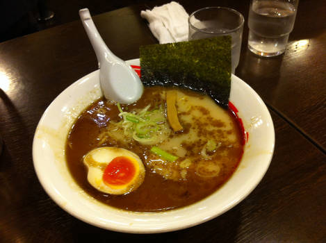 Black rue Ramen