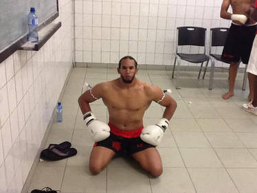 Small head fighter kneeling