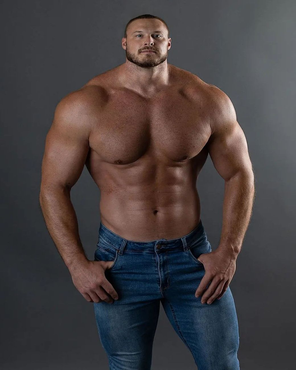 Notably Small Body Small head and muscled torso and arms by FreeBodies on DeviantArt