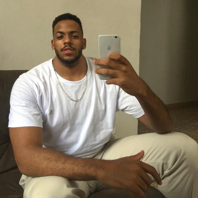 Selfie of small head guy by FreeBodies on DeviantArt