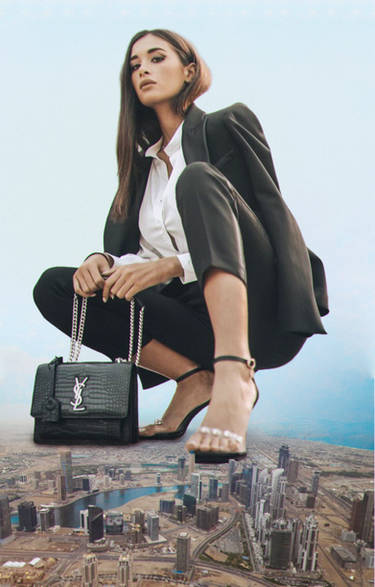 Jori Delli giantess in Dubai