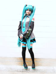 Miku Hatsune Cosplay 4