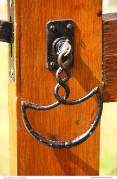 Door handle 27_quaddles