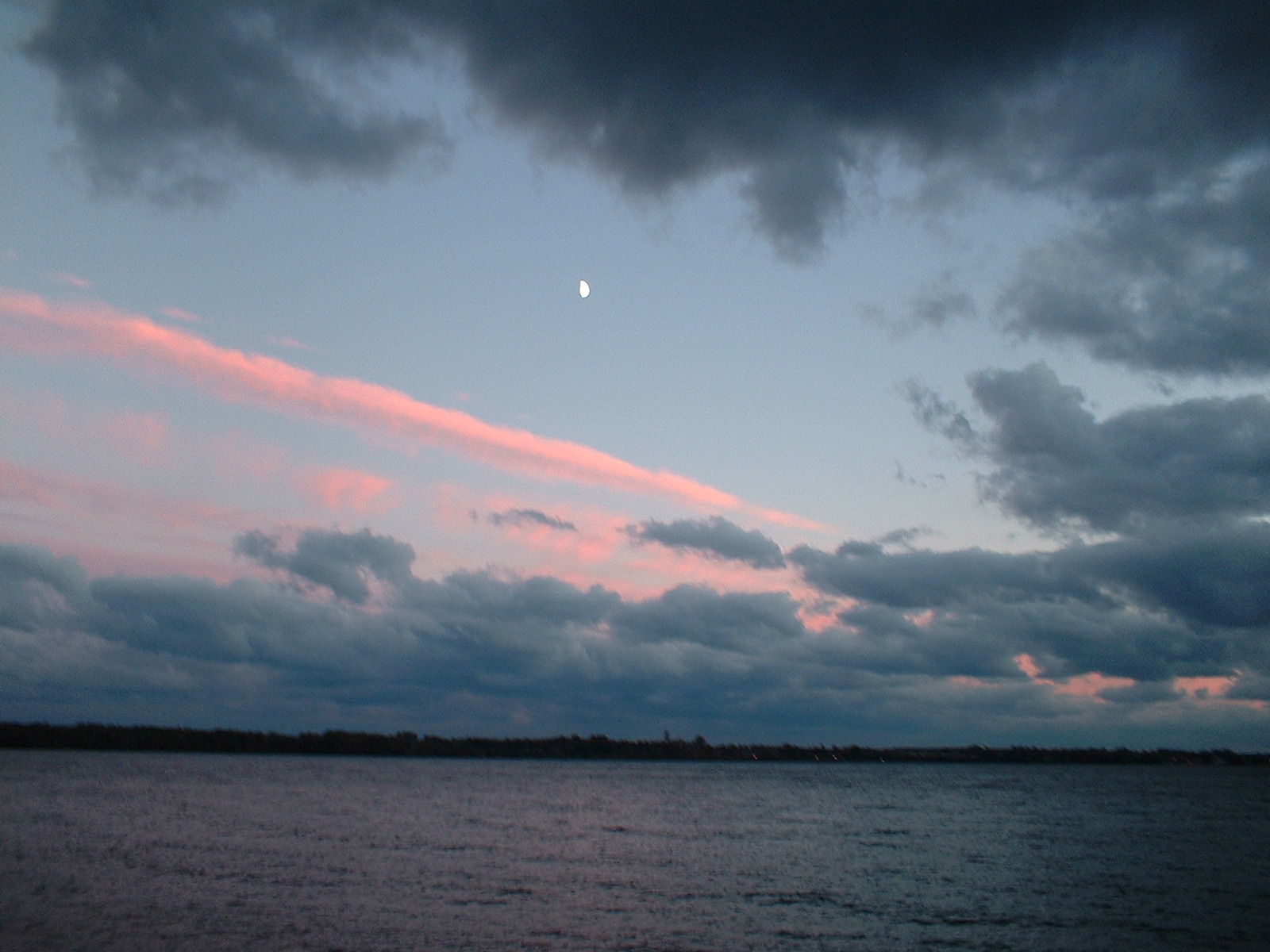 Clouds of A Romantic Air