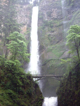 Mutnomah Falls