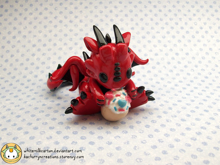 Dragon with Cupcake