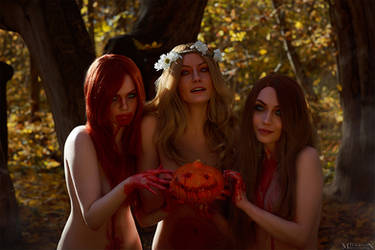 Halloween with ladies of the woods