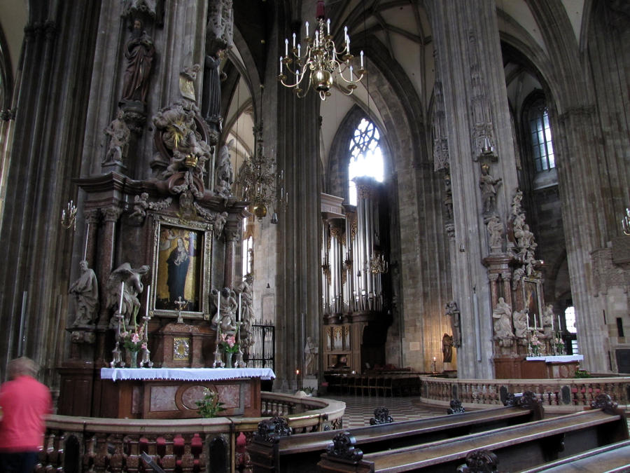 Stephansdom -nave and transept