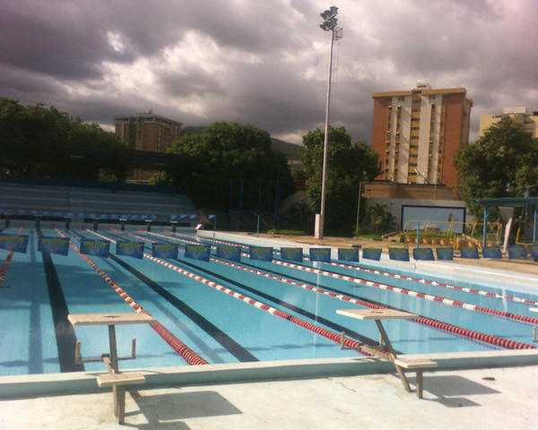 Piscina Polideportivo Maracay