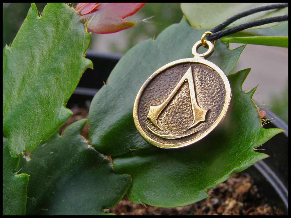 Assassin's creed pendant