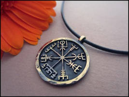 Ancient Vegvisir Pendant - The Viking Compass