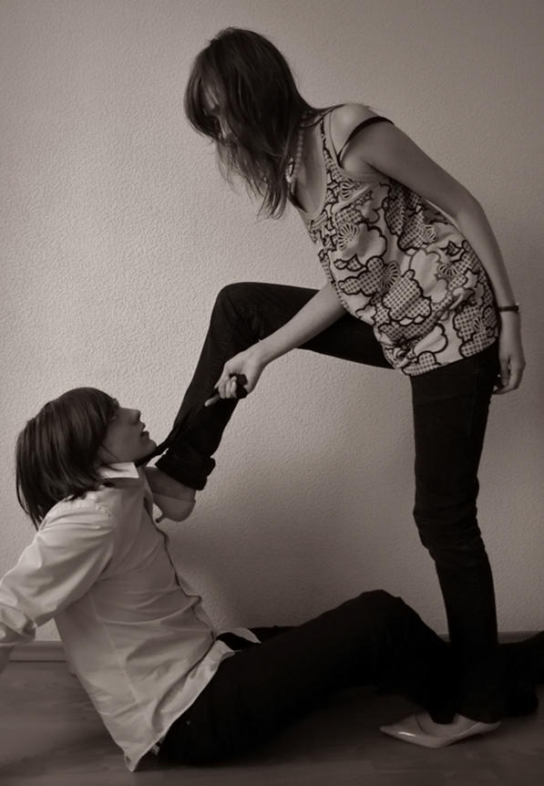 Фемдом бытовое рабство кухня. Рассказы доминация. Рассказы доминация. Стиль бабника. Мужчина доминант.