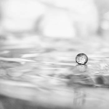 Frozen drop by mitazu08