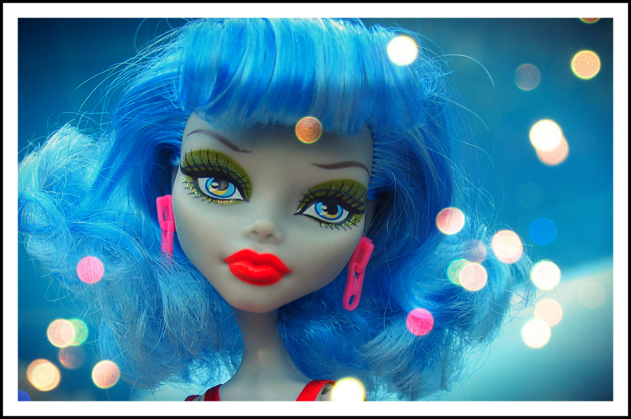 Ghoulia sparkles