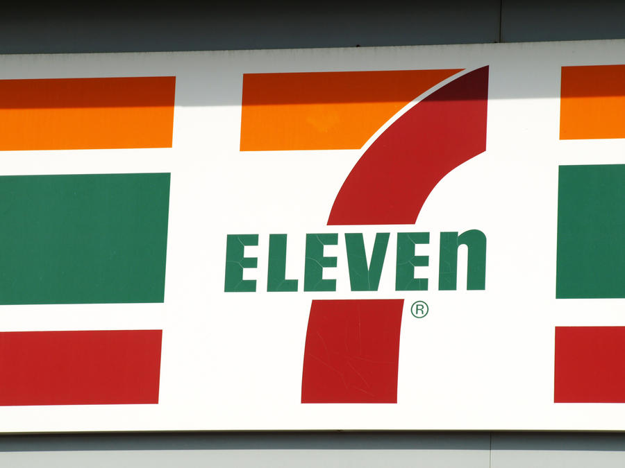 Contrasting Color - 7-Eleven by omniferous on DeviantArt