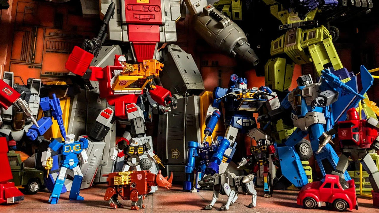 Transformers diorama by Tallus76Photography on DeviantArt