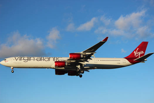 Virgin Atlantic A340-300 G-VGAS (2)