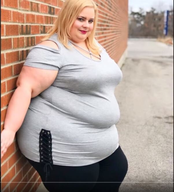 Lovely larger lady by SteveH51 on DeviantArt