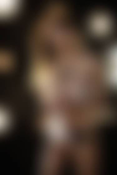 10058