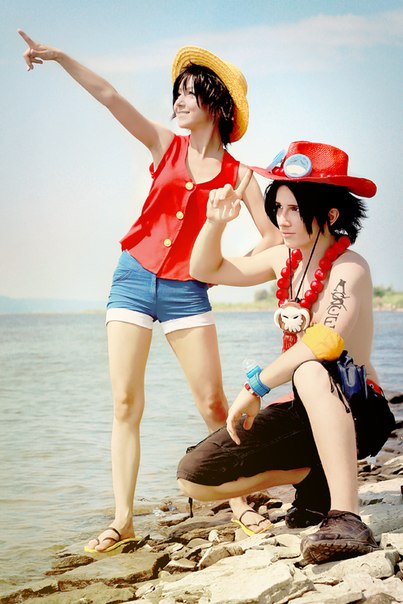 We Fight Together - Portuguese D. Ace Fem!Luffy