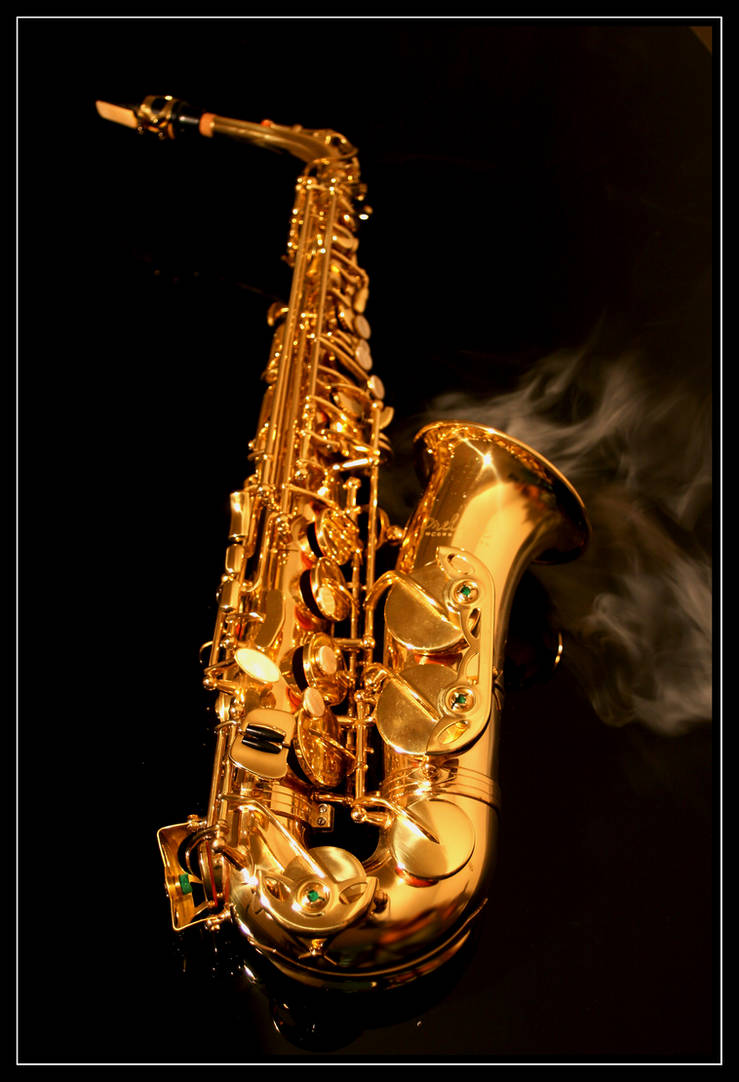 Музыка саксофона в современной обработке. Саксофон. Красивый саксофон. Саксофон фото.