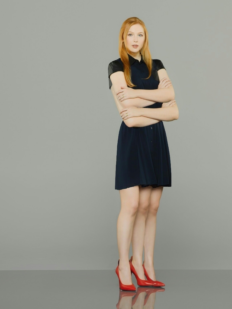 Molly Quinn Armed 2