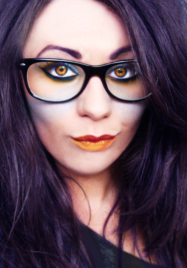 Orange eyes by FaMz on DeviantArt