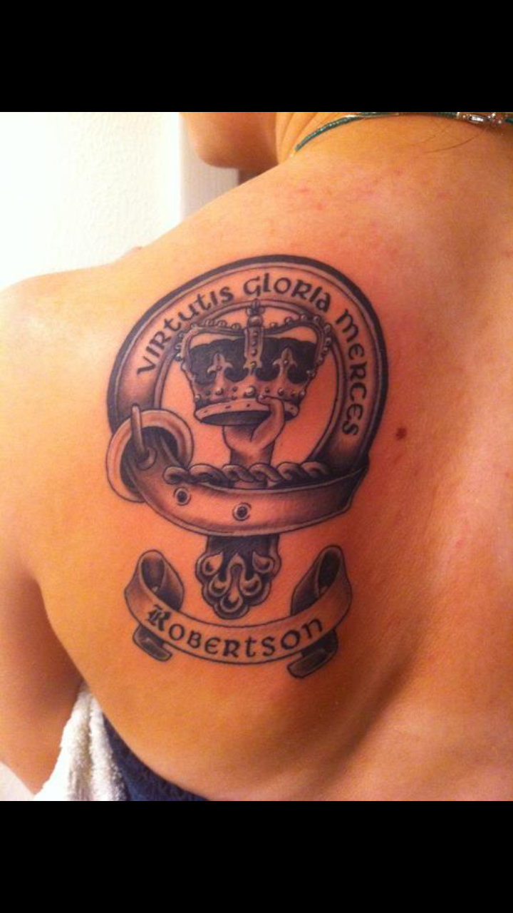 Robertson Family crest tattoo