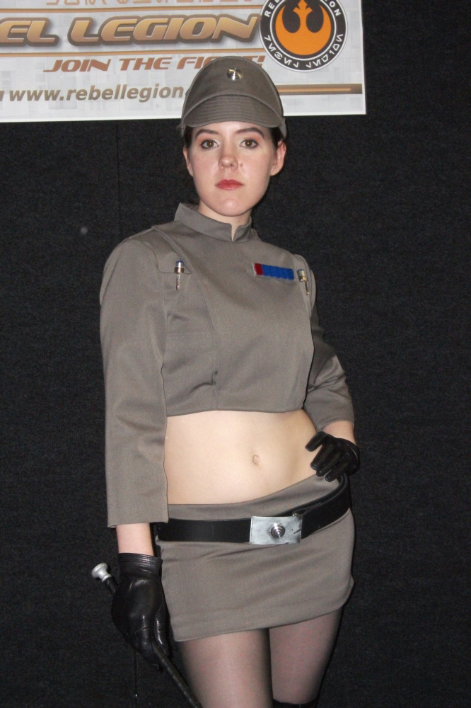 Fem Officer 6