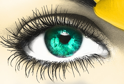 Photoshoped eye (Inspired by: ~thewolfwalksalone)