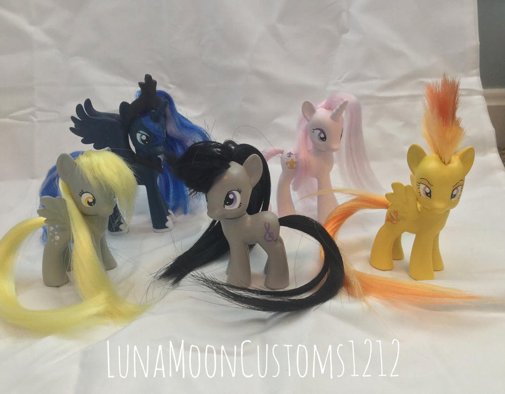 Some custom ponies