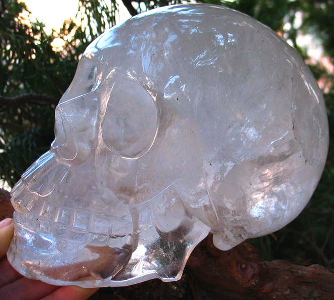 Quartz Crystal Skull 004d