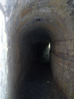 curved brick/stone tunnel