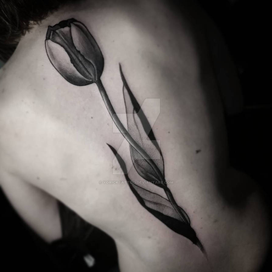 Yorick black and grey tulip flower backpiece by YorickTattoo on DeviantArt