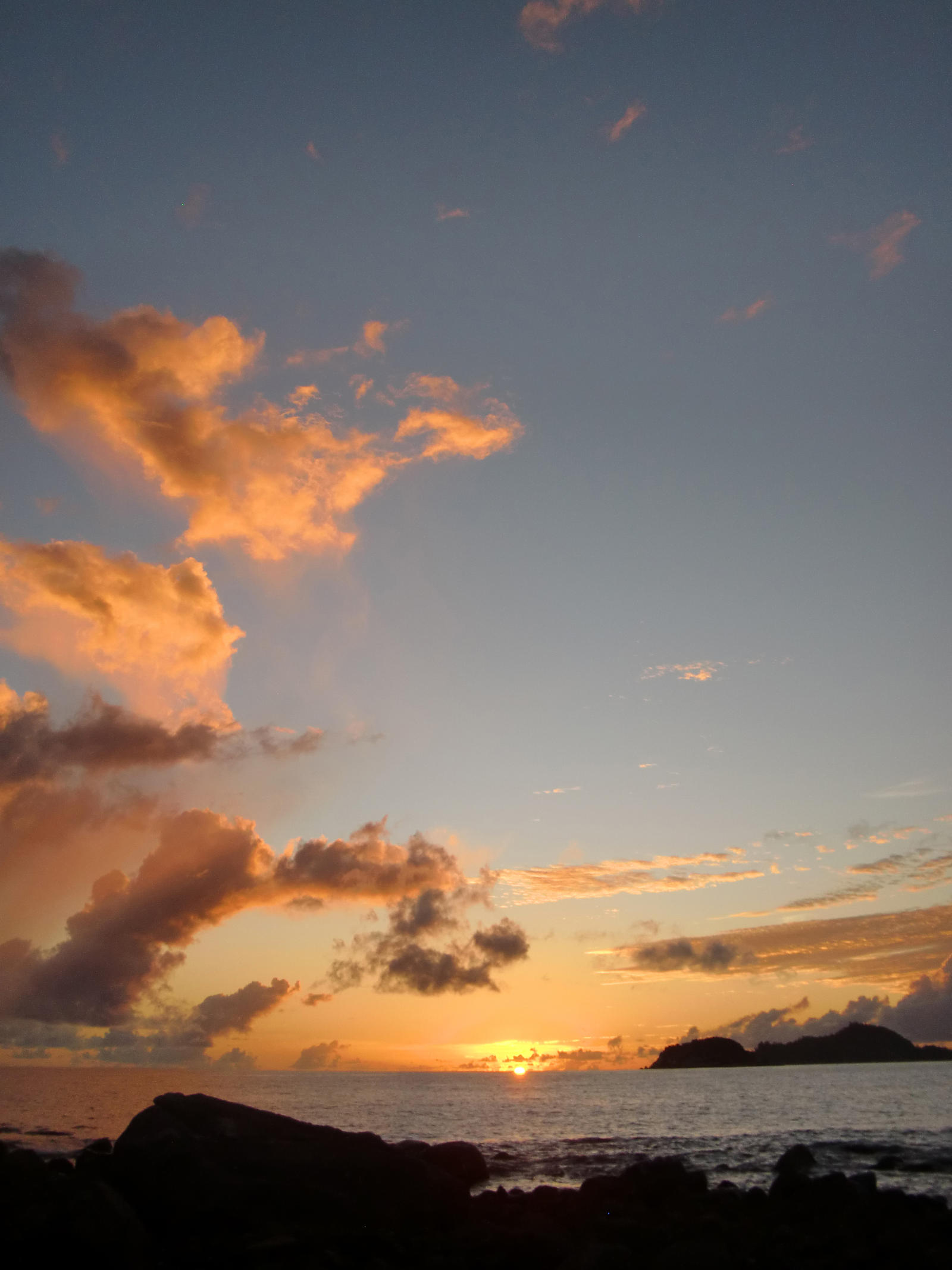 Seychelles Life: Sunset 3