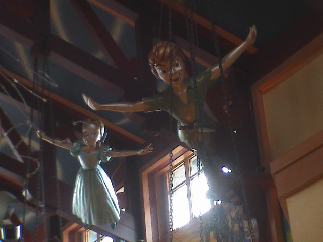 Peter Pan statue