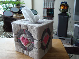 Companion Cube tissue cover