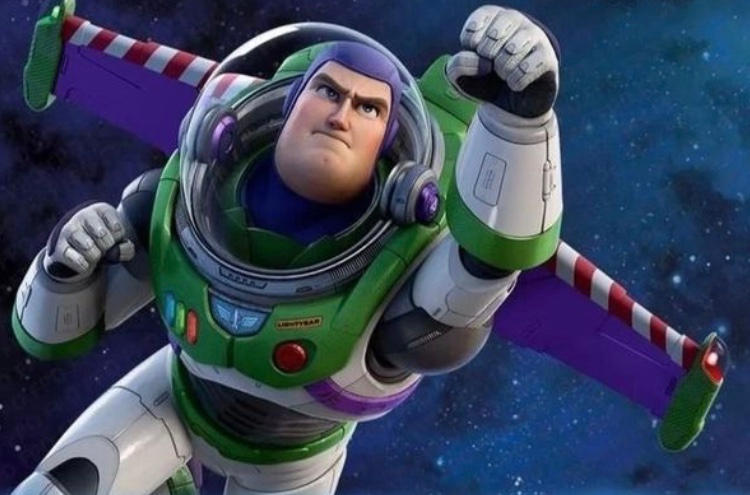 Buzz Lightyear Flying With Beta Jetpack Wings By PixarAnimation On buzz-lightyear-flying-with-beta-jetpack-wings-by-pixaranimation-on