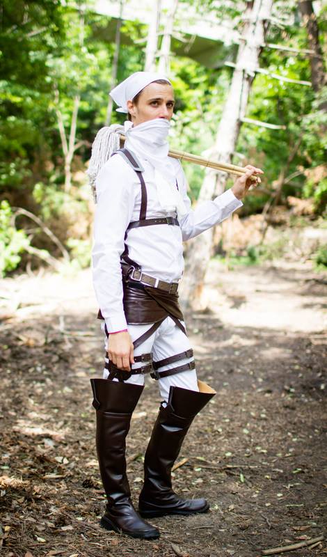 Cleaning Levi Cosplay (Attack on Titan) by PtrCosplay on DeviantArt