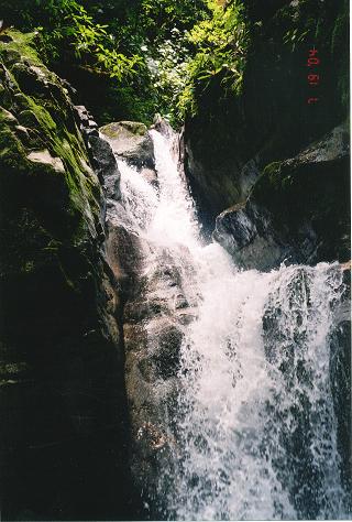 Una Cascada Hermosa