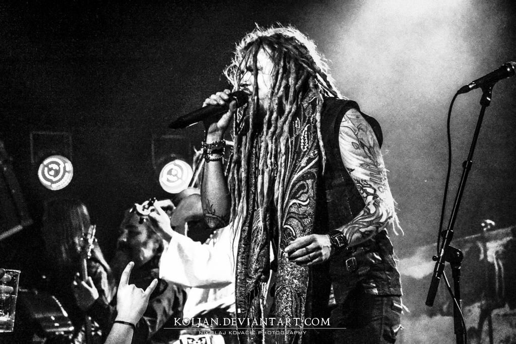 Korpiklaani_02