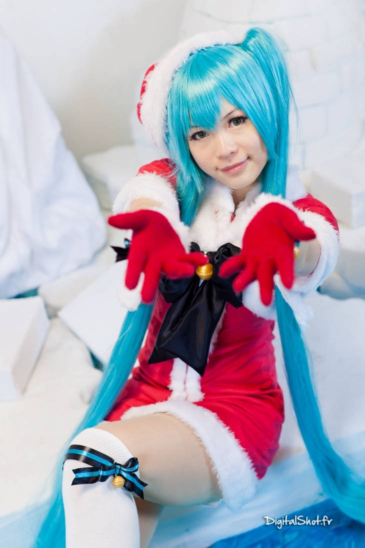 Miku Hatsune - Christmas Ver. 04 by YumiCosplay on DeviantArt