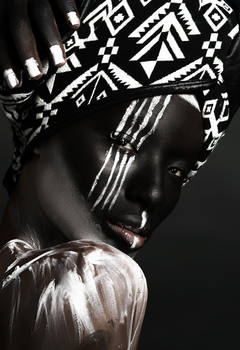 Cloee Photography - Tribal Editorial - Retouch