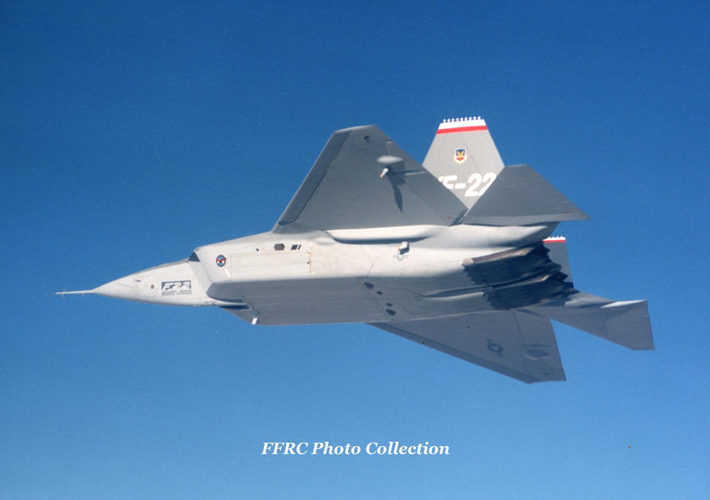 YF-22 N22YX