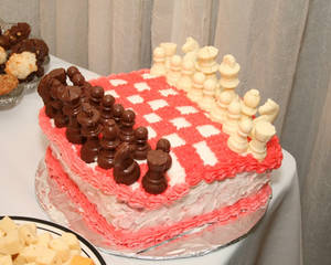 Alice in Wonderland Chess Cake