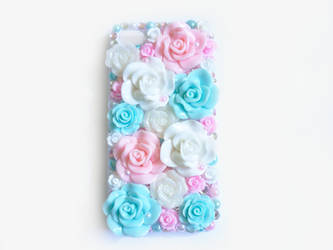 Blue Pink and White Rose Garden Deco iPhone 4