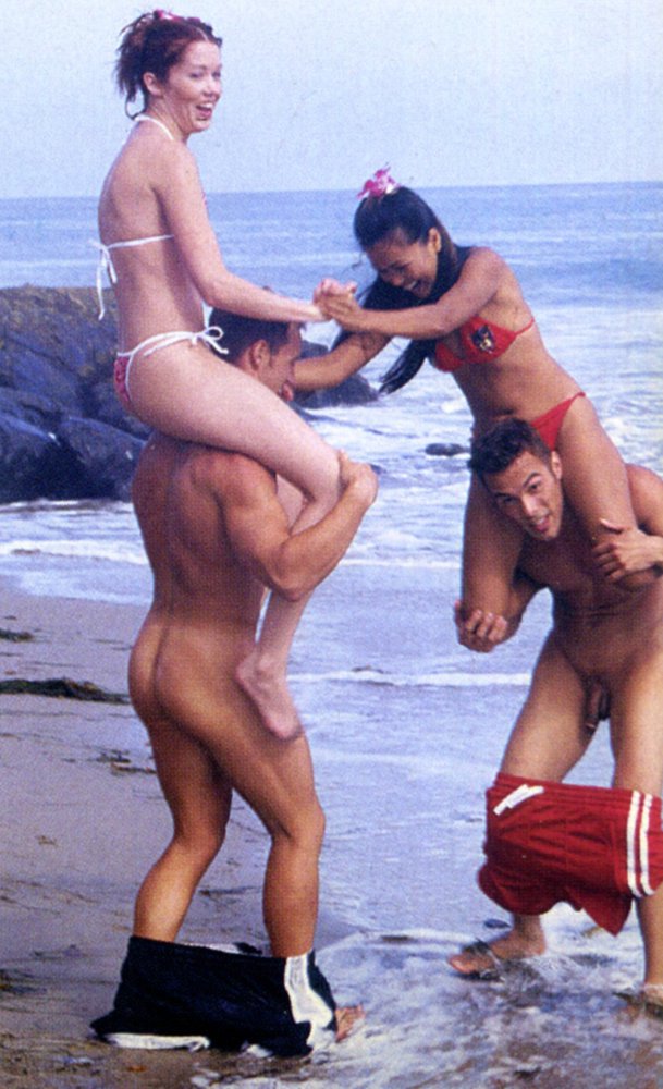 Kavkaz qizni romolli mashinada sikish Rossiyalik sayyohlar bilan Turkiyada guruh jinsiy aloqa